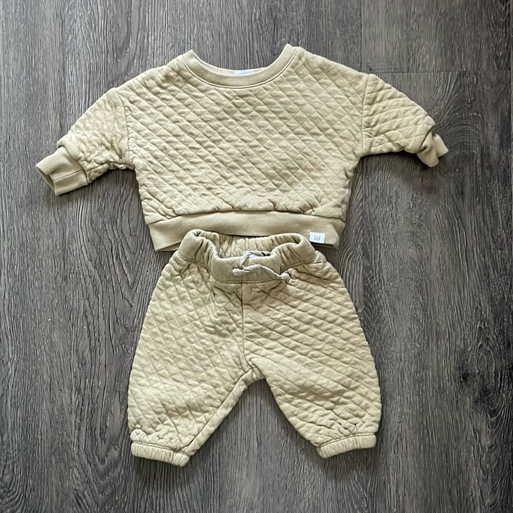 Baby Gap Matching Sweatsuit 0-3m